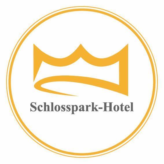 Schlosspark-Hotel Hof Von Oldenburg 拉斯特德 外观 照片